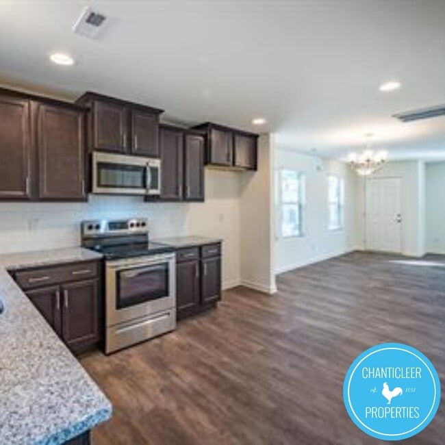 533 Hobkirks Pl in Durham, NC - Building Photo - Building Photo