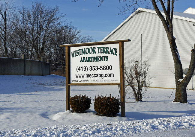 Westmoor Terrace in Findlay, OH - Building Photo - Building Photo