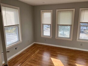 165 Oxford St N in Auburn, MA - Building Photo - Building Photo