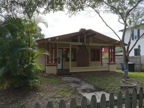 1040 7th St S in St. Petersburg, FL - Building Photo - Building Photo
