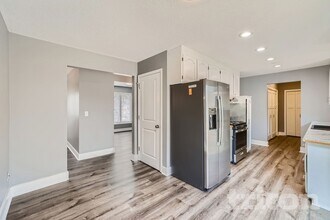 820 Shenandoah Ln N in Plymouth, MN - Building Photo - Building Photo