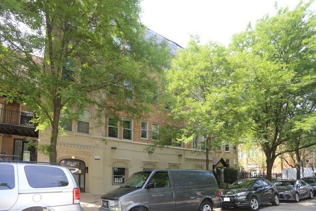 property at 5054 N Winthrop Ave