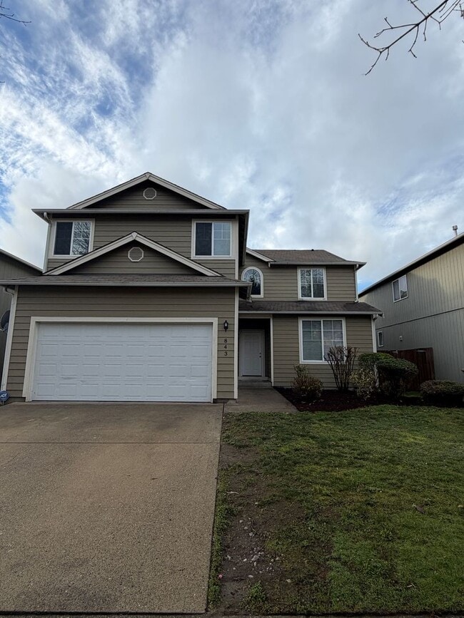 property at 843 Gina Ct SE