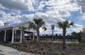 325 Coral Sunset Wy in Summerville, SC - Building Photo - Building Photo