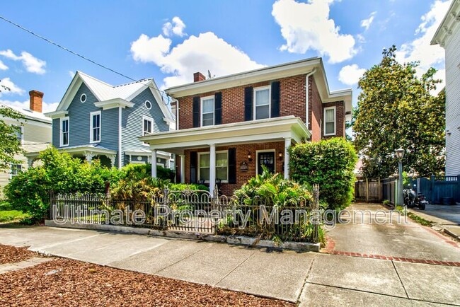 property at 206 Nun St