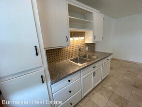 713 E Elder St in Fallbrook, CA - Building Photo - Building Photo