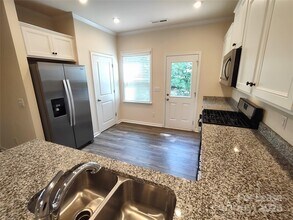 7135 Thornrose Dr in Charlotte, NC - Building Photo - Building Photo