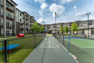 Veranda Vistas in Springfield, MO - Foto de edificio - Building Photo