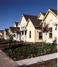 Main Street Park in Half Moon Bay, CA - Building Photo - Building Photo