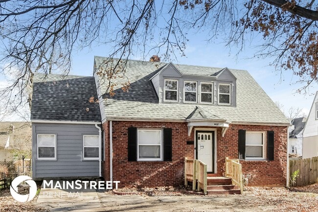property at 4437 Gladstone Blvd