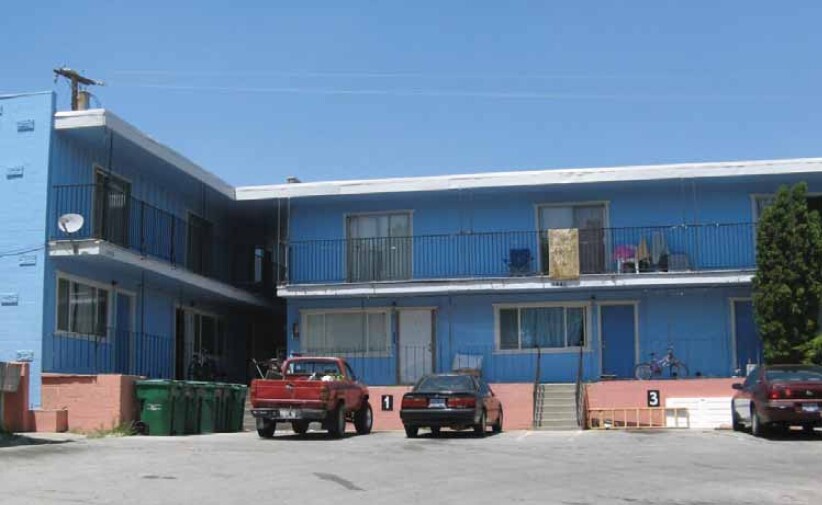 2440 Sutro St in Reno, NV - Building Photo