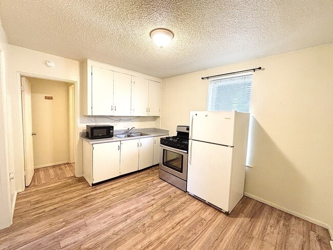 property at 560 S 600 E