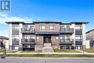 390 Rolling Meadow Crescent in Ottawa, ON - Building Photo