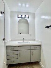 468 South Roxbury in Beverly Hills, CA - Foto de edificio - Building Photo