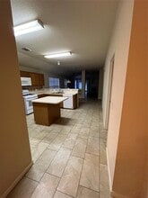 17414 S Summit Canyon Dr in Houston, TX - Building Photo - Building Photo