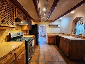 1703A Jay St in Santa Fe, NM - Building Photo - Building Photo