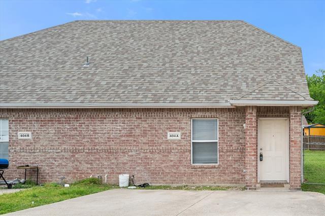 404 Kings Way Dr in Mansfield, TX - Foto de edificio