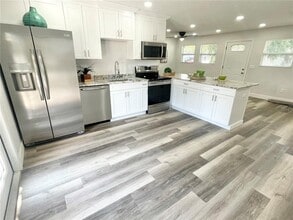 4408 W Wallace Ave in Tampa, FL - Building Photo - Building Photo