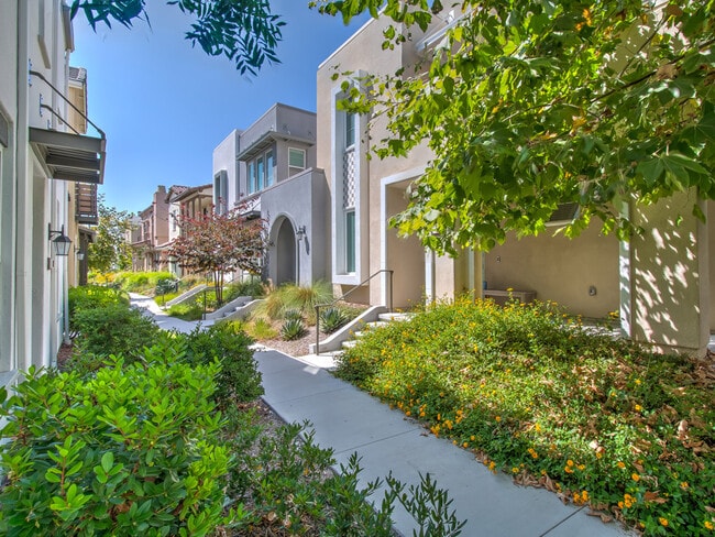 147 Acamar in Irvine, CA - Building Photo - Building Photo