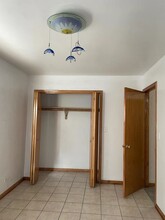 2727 W 37th Plz, Unit Basement in Chicago, IL - Foto de edificio - Building Photo