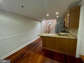 250 S 23rd St in Philadelphia, PA - Building Photo - Building Photo