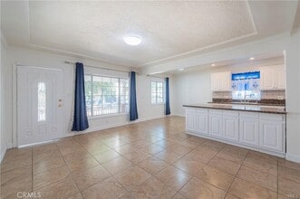 1136 Cary Ave in Los Angeles, CA - Building Photo - Building Photo