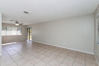 1366 Valerius St SE in Palm Bay, FL - Building Photo - Building Photo