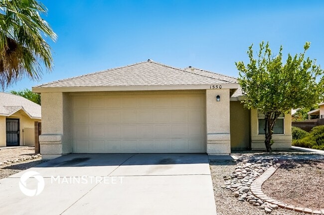 property at 1550 N Blacklawn Ave
