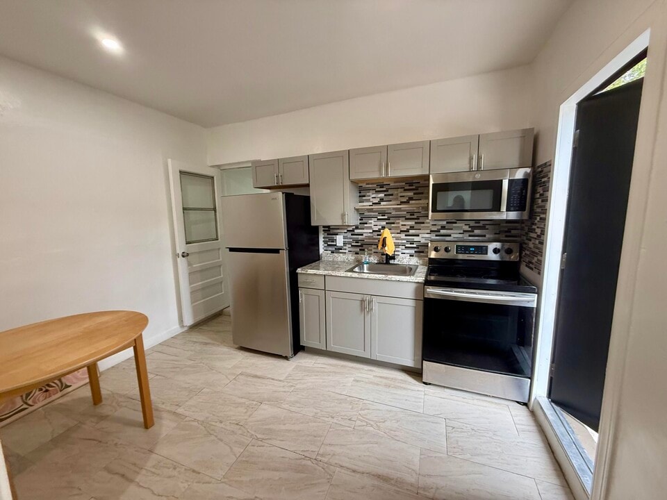 310 Washington Ave in Delray Beach, FL - Building Photo