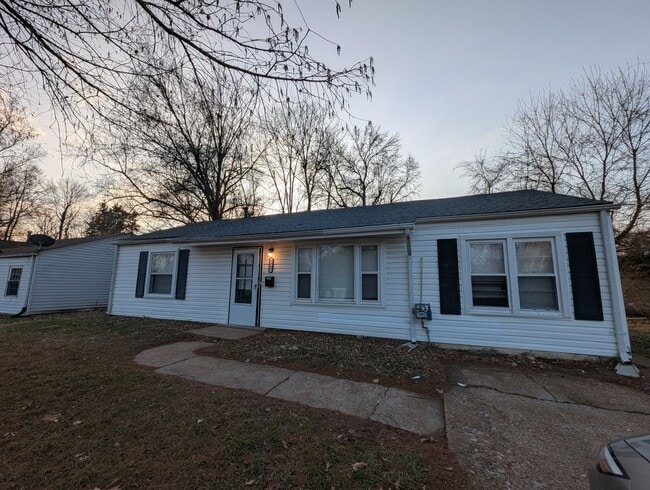 property at 9855 Lorna Ln