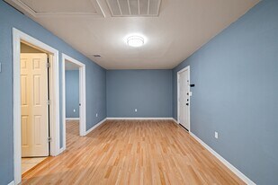 7815 Harding St in Houston, TX - Building Photo