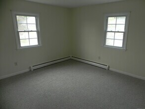 8 1/2 Girard St in Norwalk, CT - Building Photo - Building Photo