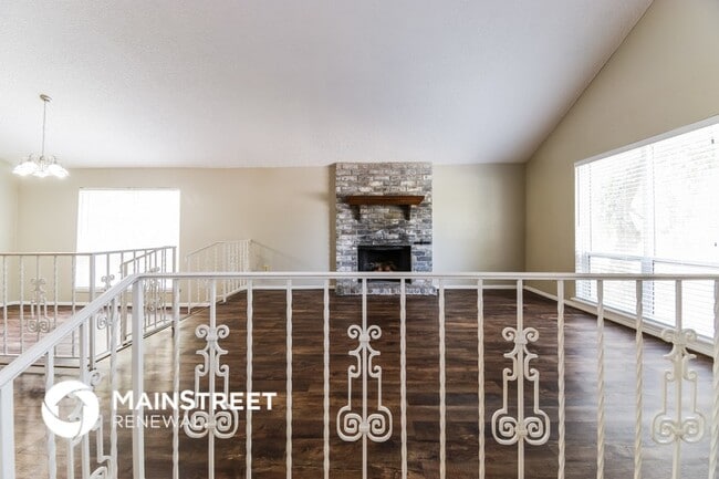 2422 Hilton Head Dr in Missouri City, TX - Foto de edificio - Building Photo