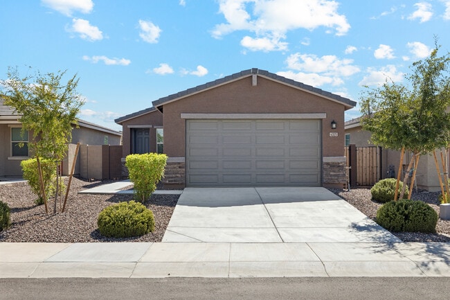 property at 4325 W Allen St