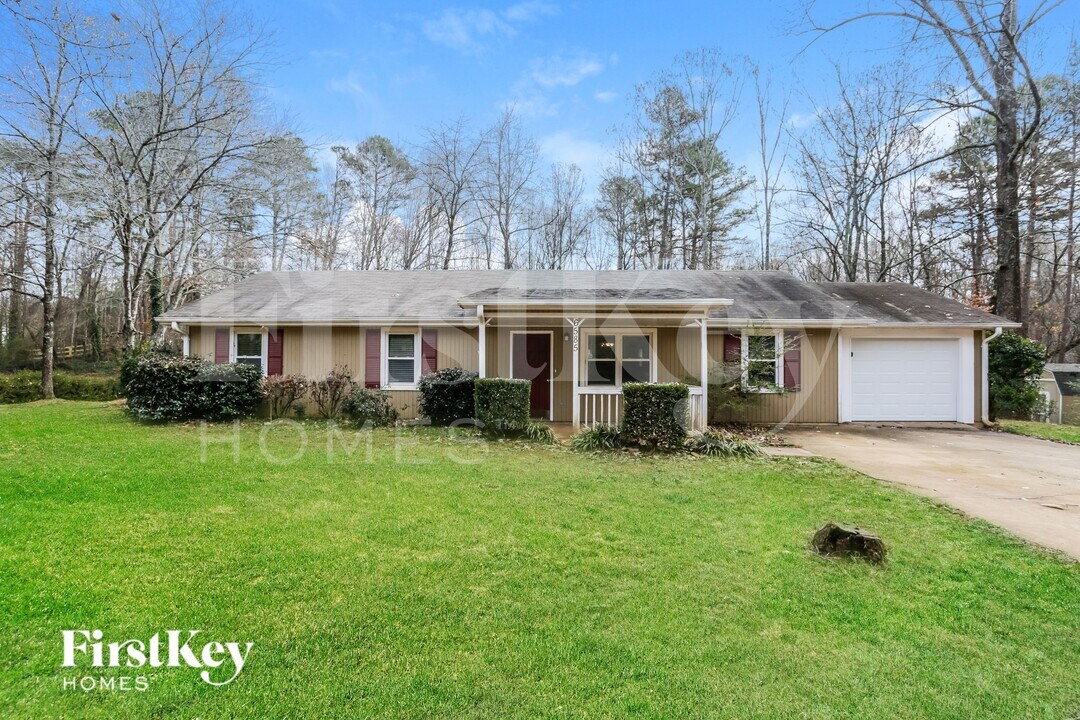 6585 Evans Dr in Cumming, GA - Building Photo