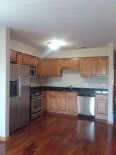 10459 Mayfield Ave, Unit 2B in Oak Lawn, IL - Building Photo - Building Photo