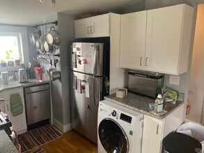 289 Beacon St, Unit 287-2 in Somerville, MA - Foto de edificio - Building Photo