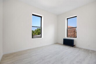 86-22 Jamaica Ave in Queens, NY - Building Photo - Building Photo