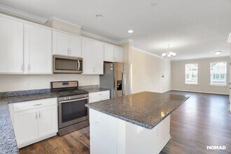 2243 Chattering Lory Ln in Apex, NC - Building Photo - Building Photo