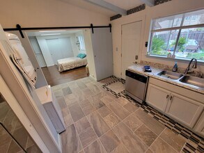 707 Cirby Way in Roseville, CA - Building Photo - Building Photo