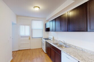 5237-5245 S. Kenwood Avenue in Chicago, IL - Building Photo - Building Photo