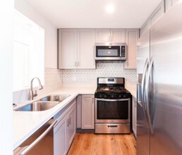 5256 Meridian St, Unit #3 in Los Angeles, CA - Building Photo - Building Photo