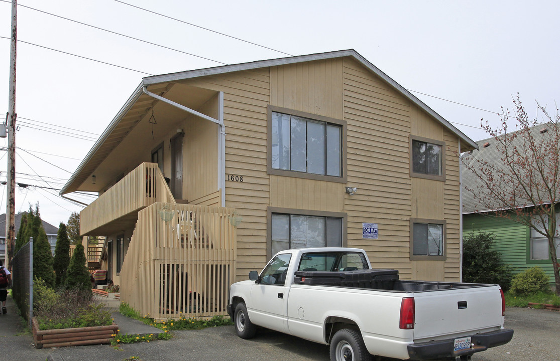 1608 Chestnut St in Everett, WA - Building Photo