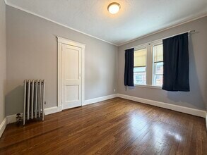 60 Ellerton Rd in Quincy, MA - Building Photo - Building Photo