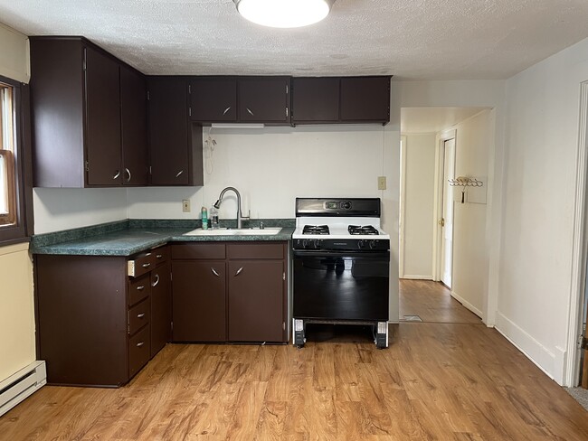 1014 Wright St, Unit Upper