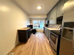 326 Gregson Ave S in South Salt Lake, UT - Foto de edificio - Building Photo