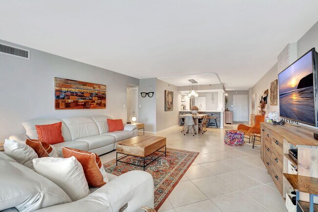 3420 S Ocean Blvd in Highland Beach, FL - Building Photo - Building Photo