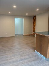 52035 SW 4th St in Scappoose, OR - Foto de edificio - Building Photo