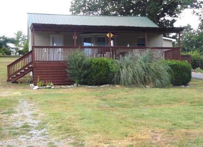 property at 201 S Moss Ave