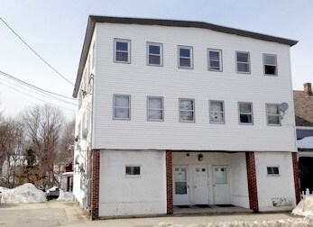 149 3rd St in Leominster, MA - Building Photo